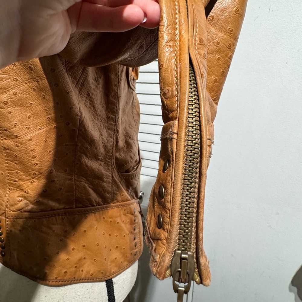 ASO SERENA VAN DER WOODSEN LEATHER JACKET - Picture 15 of 16